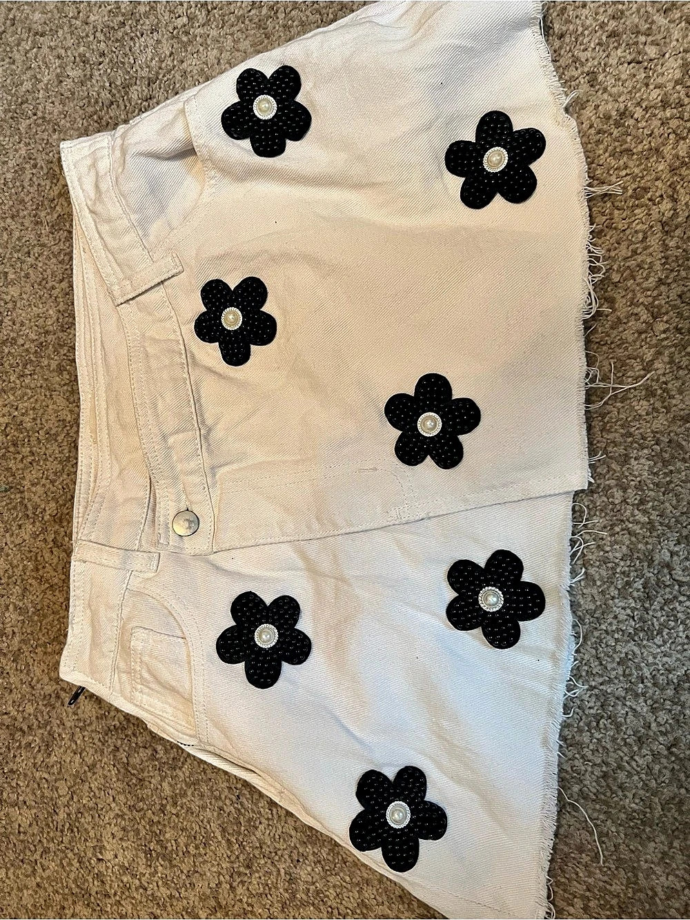POL White Floral Embellished Jean skirt medium